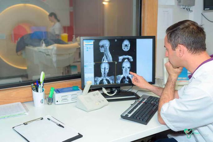 Diagnóstico por computadora dunha osteocondrose torácica